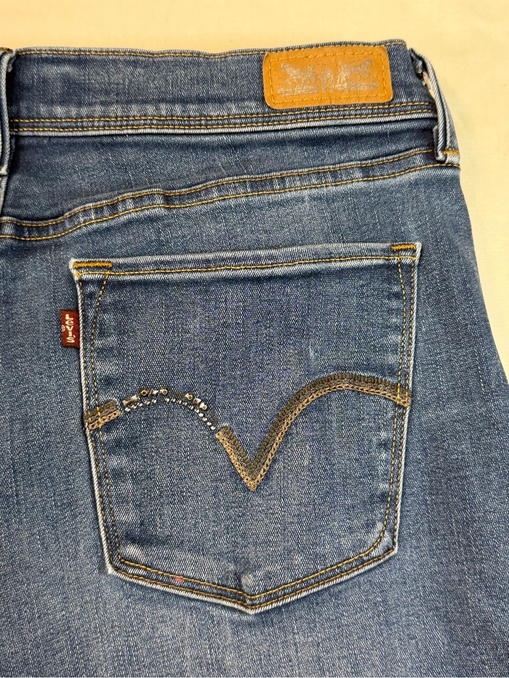 Levi's Dark Blue Perfectly Slimming 512 Boot Cut Jeans Sz 16 with Rhinestone - Picture 5 of 12